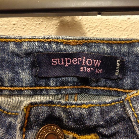 Levi's 518 Juniors Superlow Bootcut Jeans size 9 M - Picture 10 of 11